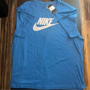 Nike Tee